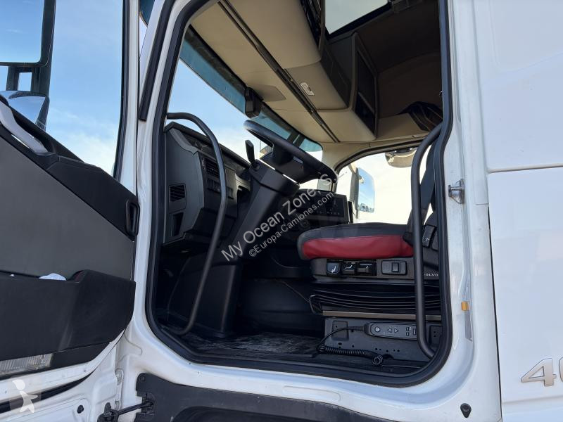 جرار Volvo 460 FH