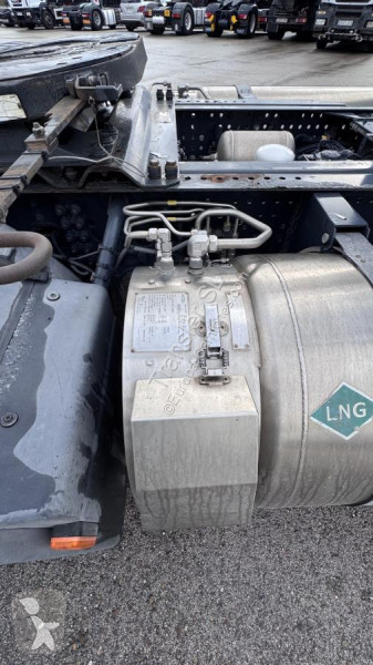 جرار Iveco  AS440ST/PLNG