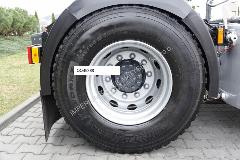 جرار DAF 85410