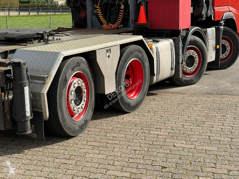 Traktor Volvo FH 8x2 CRANE PALFINGER...