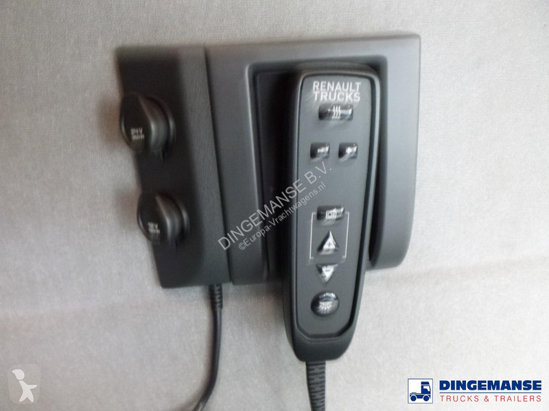 جرار Renault T 460 6X2 RHD Euro 6