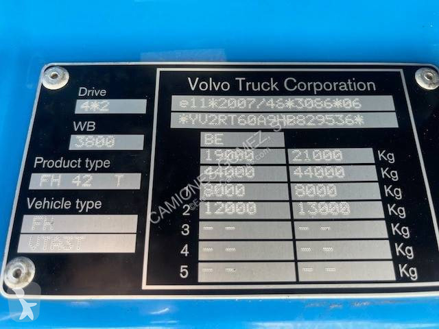 جرار Volvo