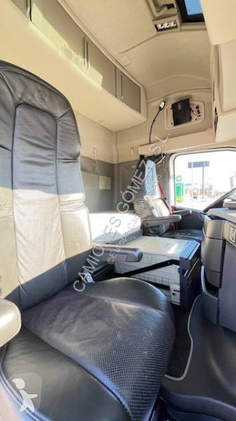 جرار Volvo