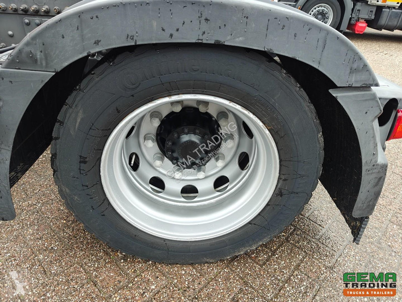 جرار Volvo 4x2 Globetrotter Euro6B - Stainless...