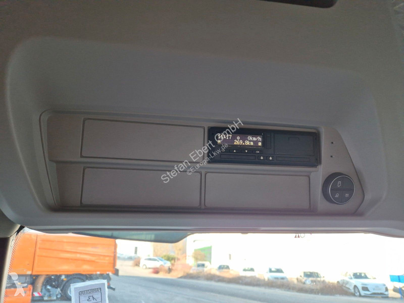 جرار Iveco AS440X50T/P ON+ X-Way, Intarder,...