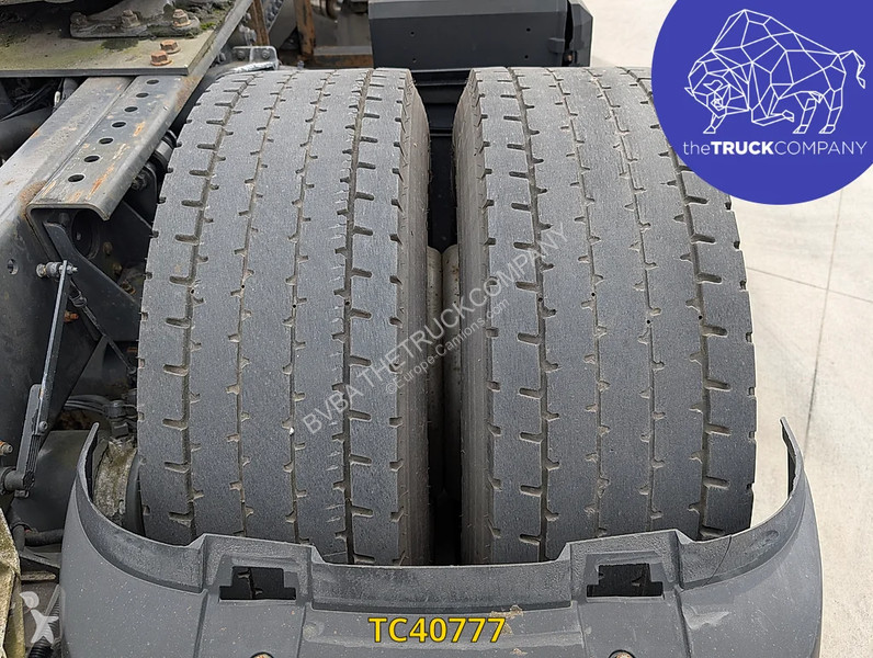 جرار DAF 440