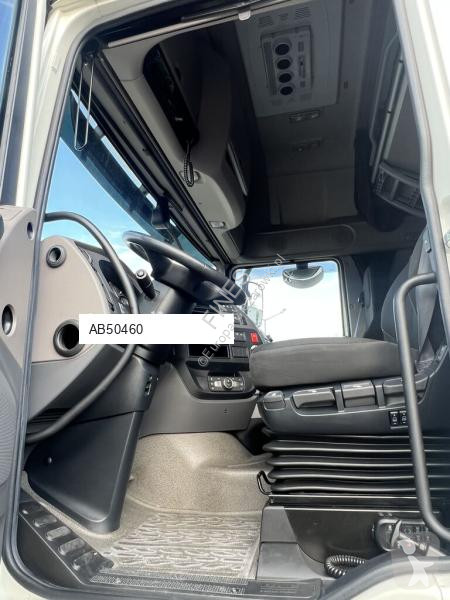 Тягач DAF XF 106 480