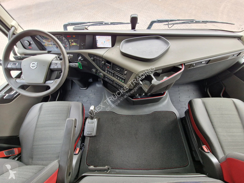 جرار Volvo 13500 6x2/4 Low roof - MA chassis -...