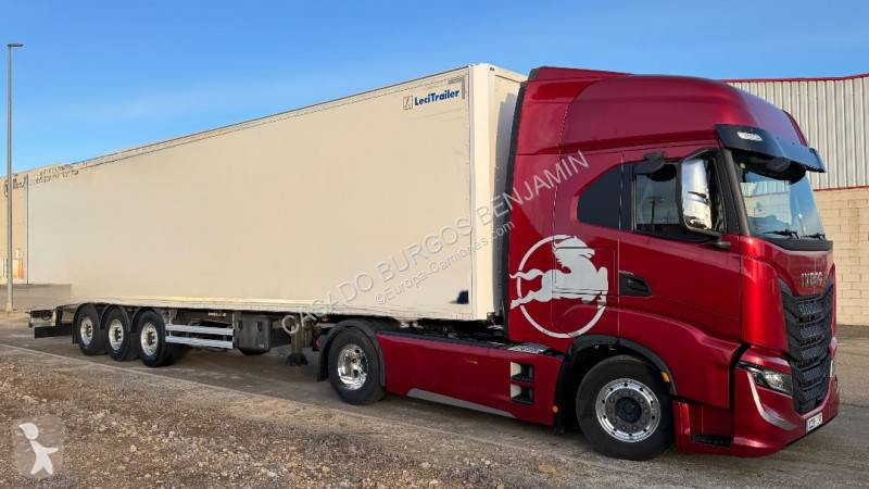 Traktor Iveco