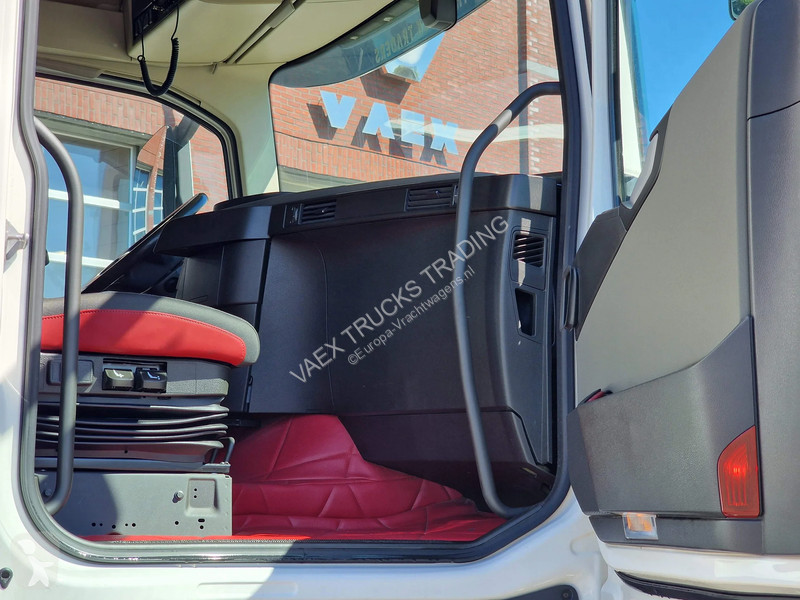 جرار Volvo 13500 Low roof 6x2 - PTO/Hydraulic -...