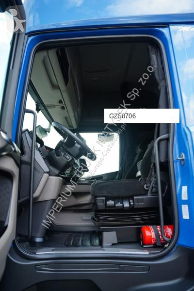 Cap tractor Scania