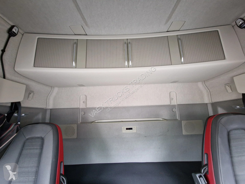 جرار Volvo 13460 Globetrotter 4x2 - Full...