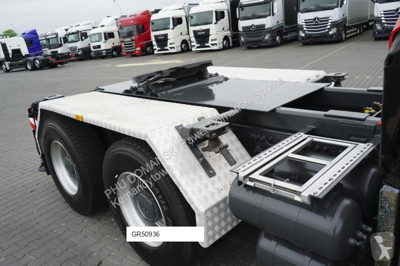 Влекач Mercedes F455
