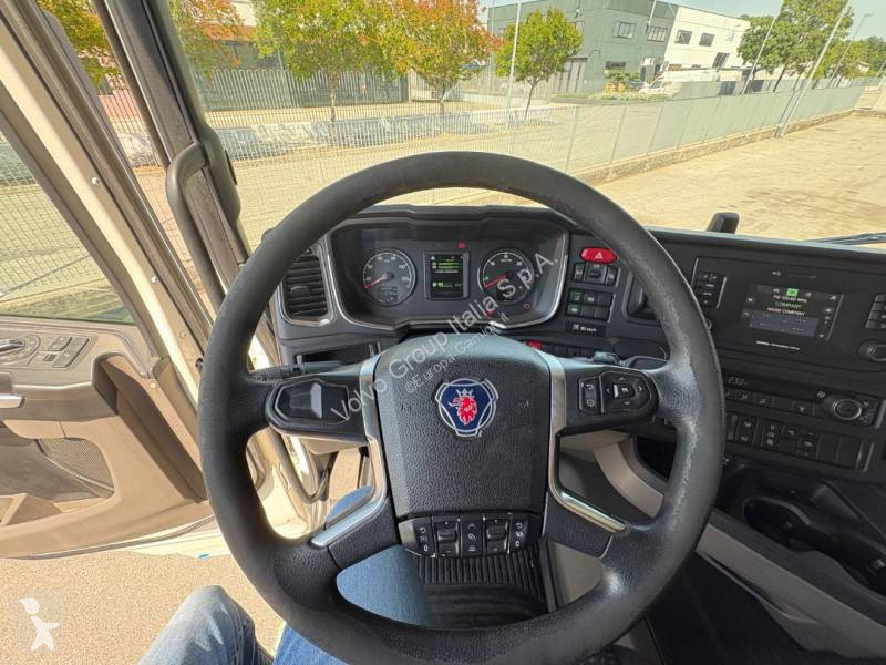 جرار Scania