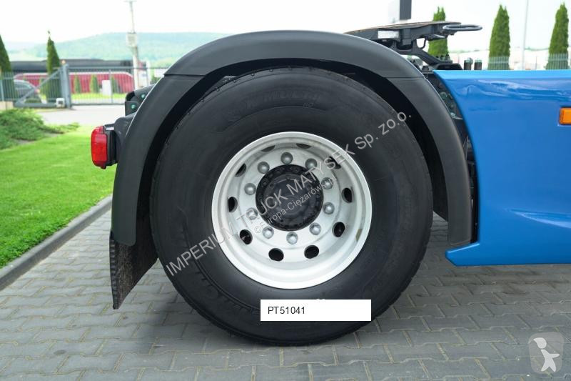 Влекач Scania