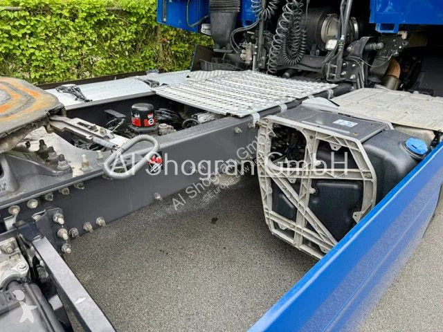 جرار Renault T460...