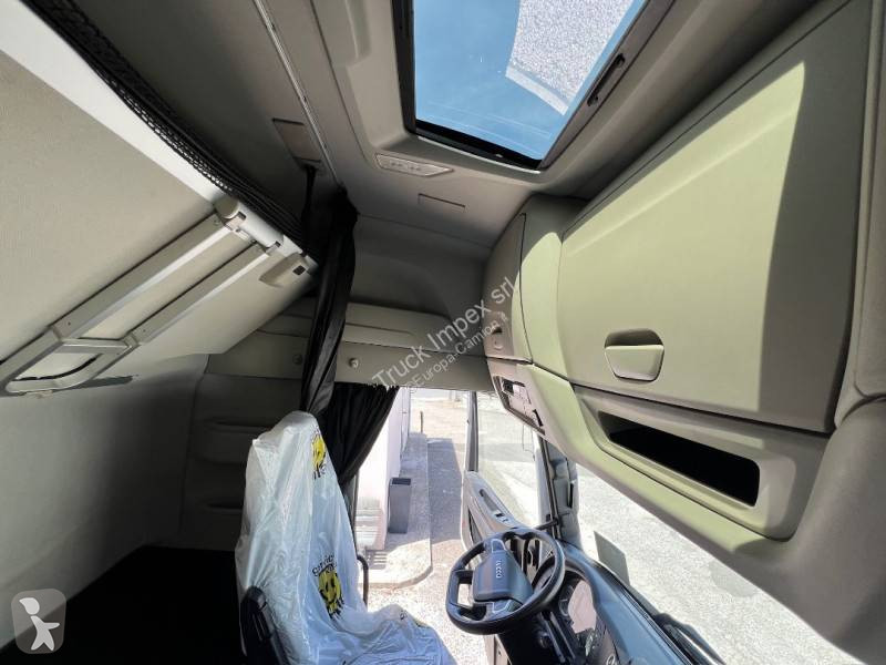 جرار Iveco