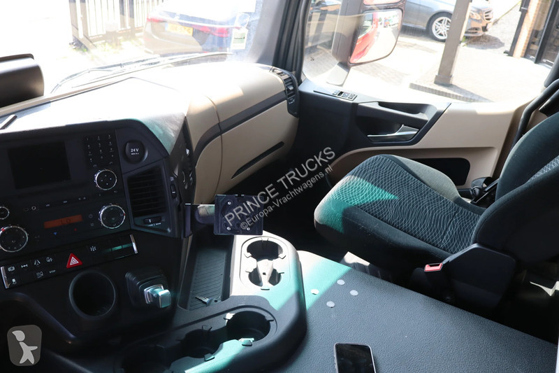 Trekker Mercedes 1846 * Hydraulic * 4x2 *