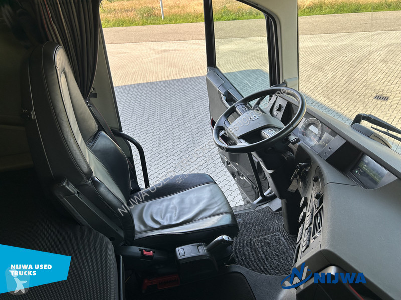 جرار Volvo 500 4x2 VDS + No TC