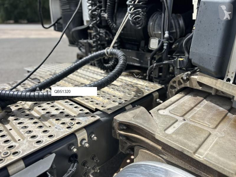 Cabeza tractora Renault T460