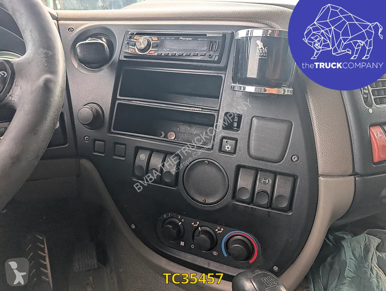 جرار DAF 460