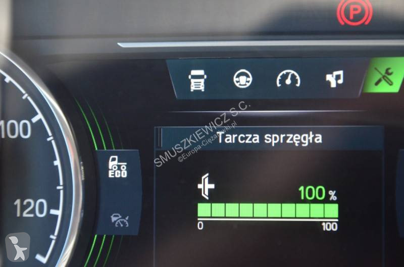 Влекач Scania