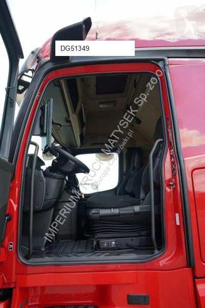 جرار Mercedes ACTROS 1845