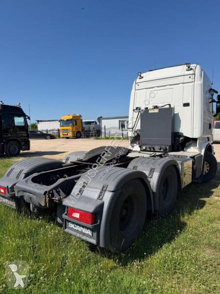 Влекач Scania