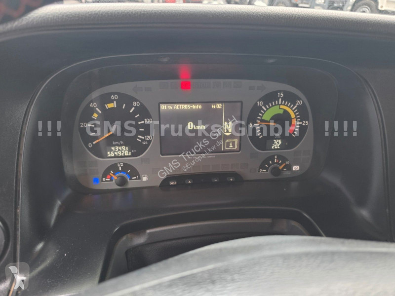 Traktor Mercedes 2860 V8 / 6X4 / EPS / Ret / Kran