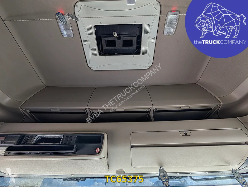 جرار Scania 520