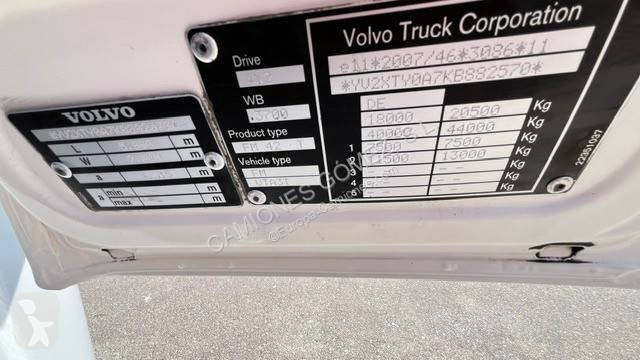 جرار Volvo
