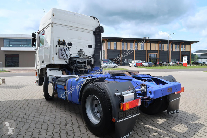جرار Volvo F 12.360 .360 Globetrotter