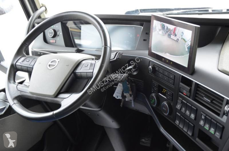 Тягач Volvo