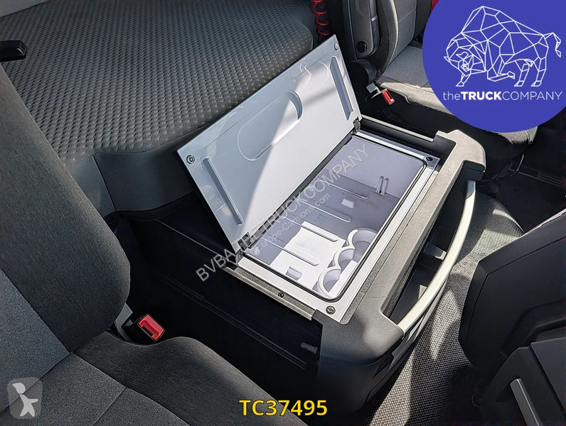 جرار Renault T 480