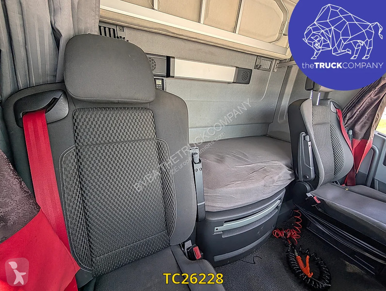 جرار Renault T 480