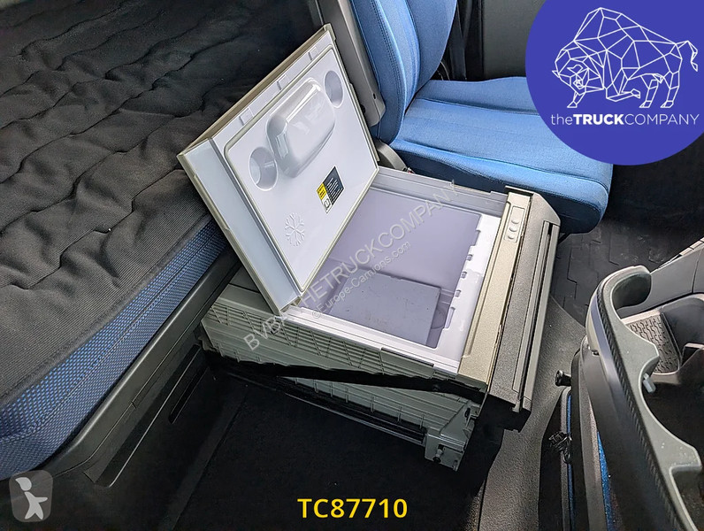 جرار Volvo 500