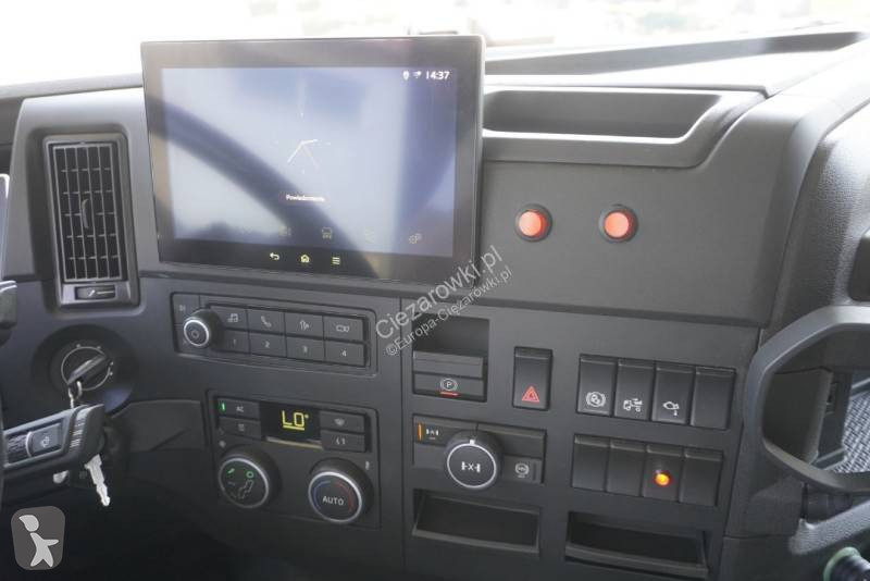 Влекач Volvo