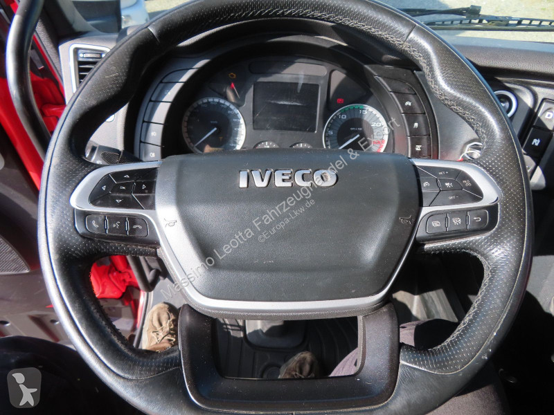 جرار Iveco S-Way 570 Intarder FZ.231