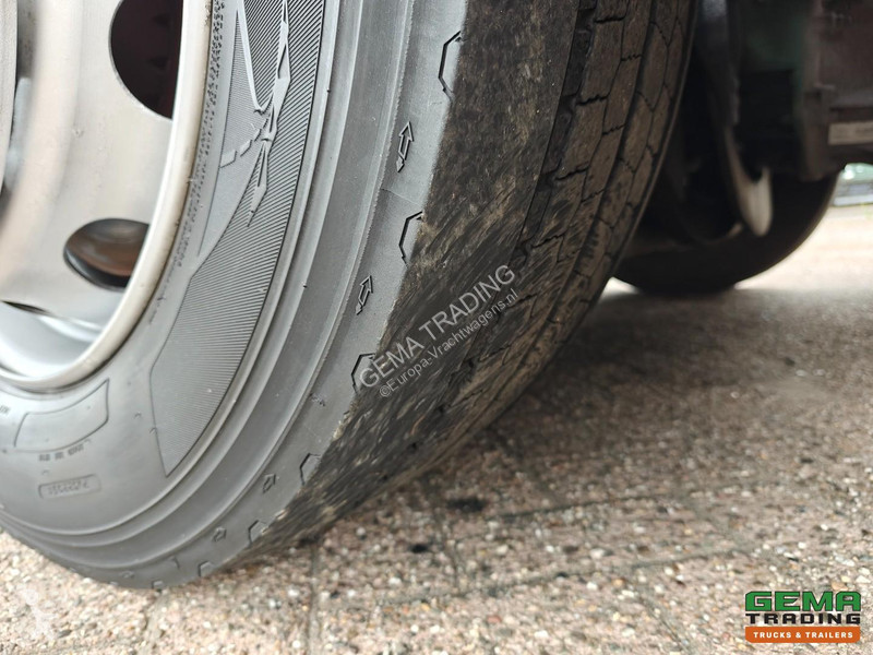 جرار Volvo 420 4X2 GlobeTrotter Euro 6B -...