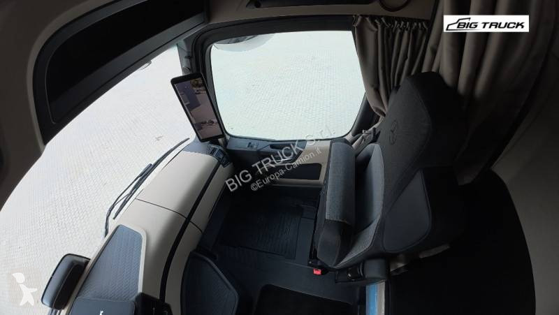 Ťahač Mercedes