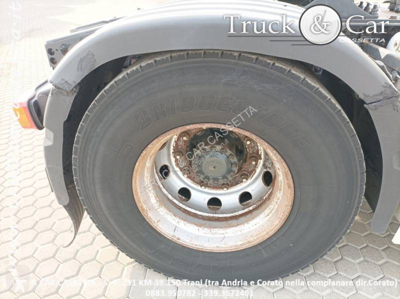 جرار Volvo