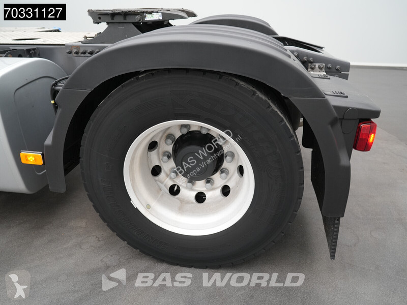 جرار Volvo FM 460 4X2 Globetrotter ACC LED