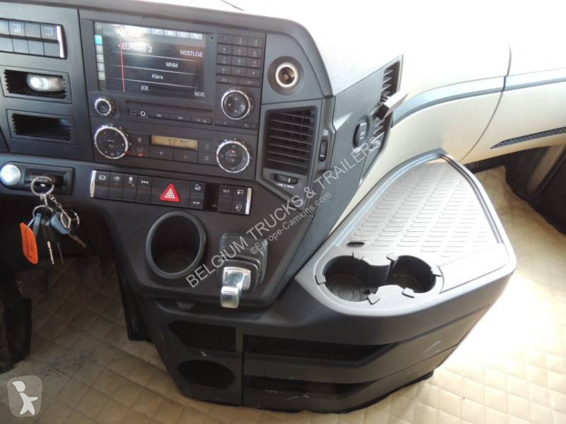 جرار Mercedes
