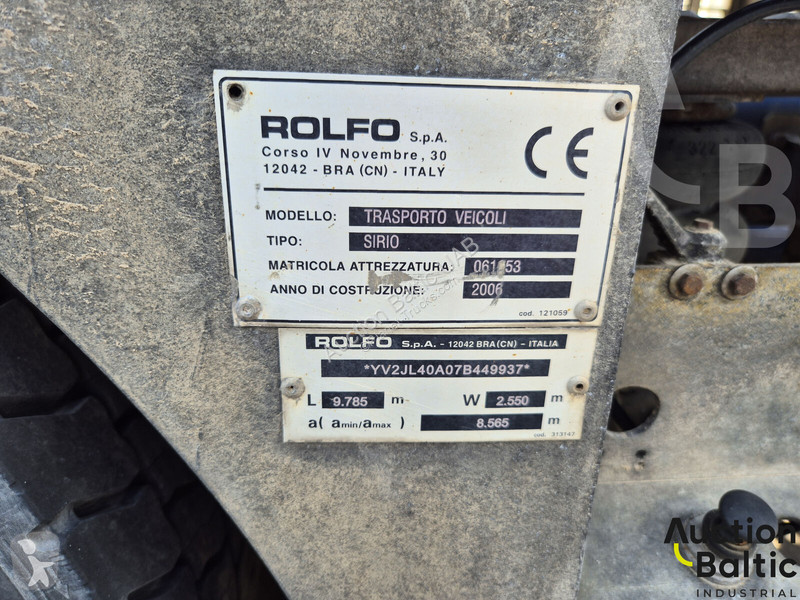 جرار Volvo 300