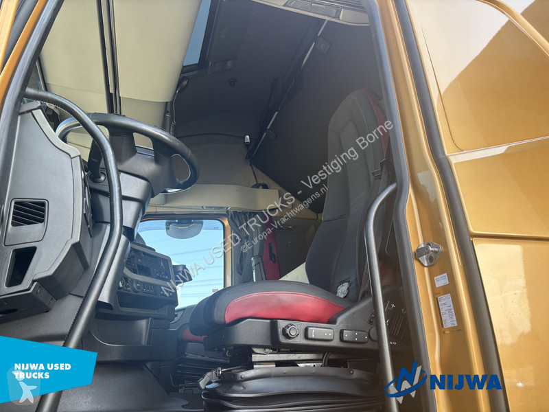 جرار Volvo 500 6x4 Schuifschotel + Xenon
