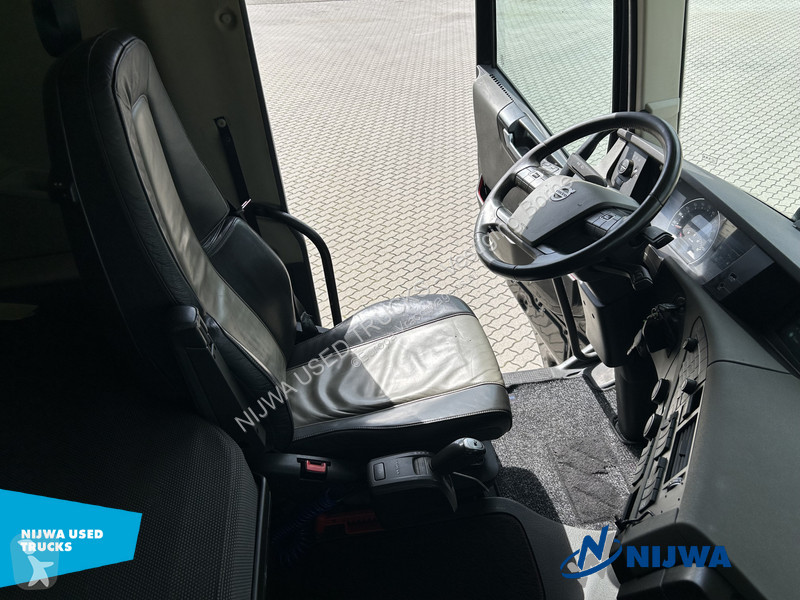 جرار Volvo 500 4x2 VDS + No TC
