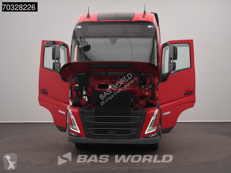 جرار Volvo FH 460 4X2 XL 2x Tanks Navi ACC