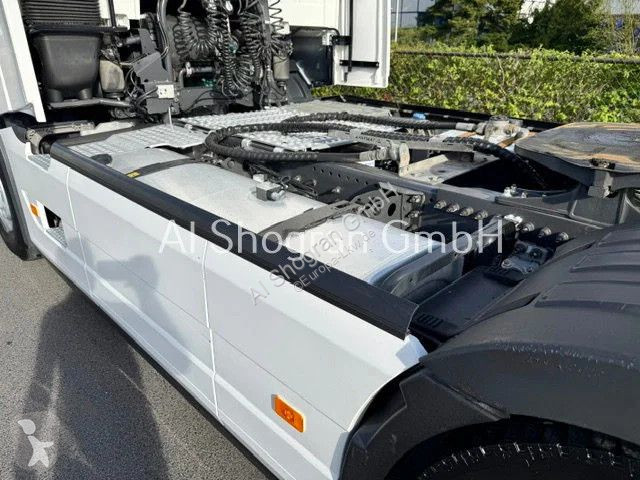 جرار Volvo 460 Globetrotter...