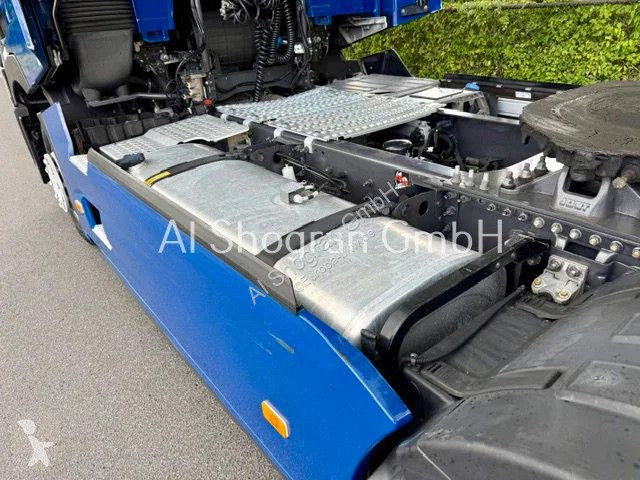 جرار Renault T460...