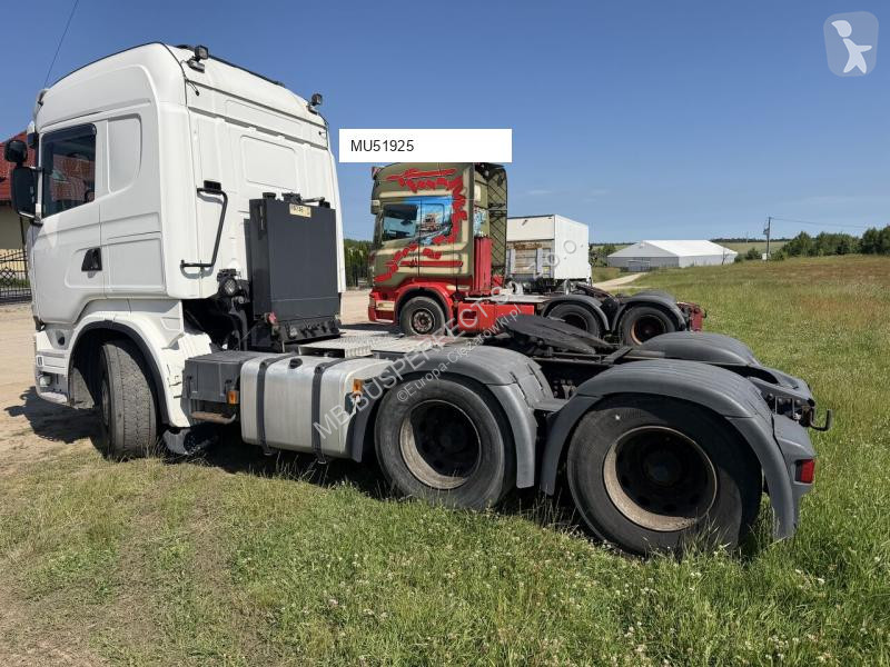 Влекач Scania R560